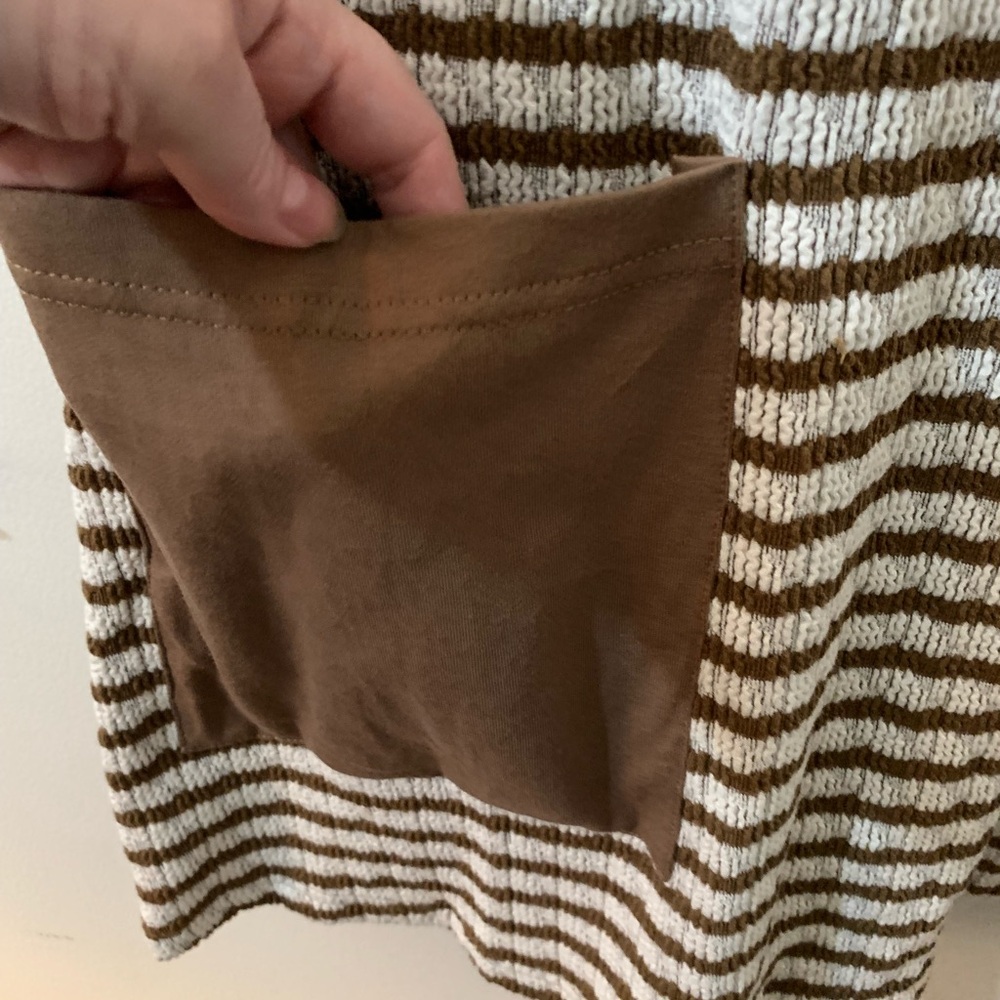 Women’s Striped Brown and Cream Women's Shorts Romper/Jumper size medium - Picture 3 of 10
